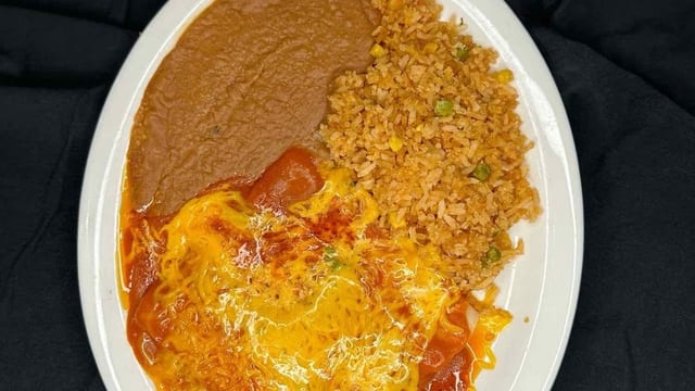 6. Enchiladas De Carne.